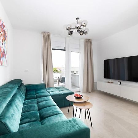 Bonaca Apartments With Terrace And Private Parking Kaštela Εξωτερικό φωτογραφία