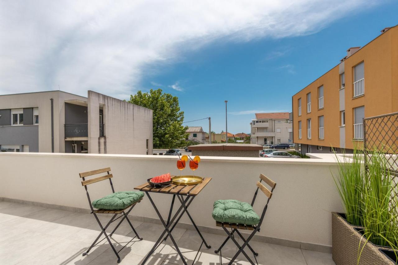 Bonaca Apartments With Terrace And Private Parking Kaštela Εξωτερικό φωτογραφία